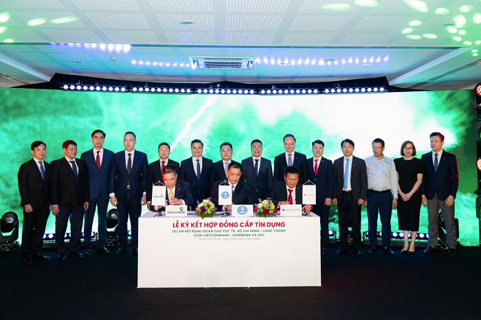 Vietcombank làm đầu mối thu xếp tín dụng cho Dự án mở rộng đoạn cao tốc TP. Hồ Chí Minh - Long Thành