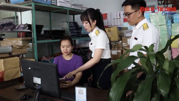 VIDEO: Bộ Tài chính đề xuất nâng mức doanh thu miễn thuế lên 500 triệu đồng/năm