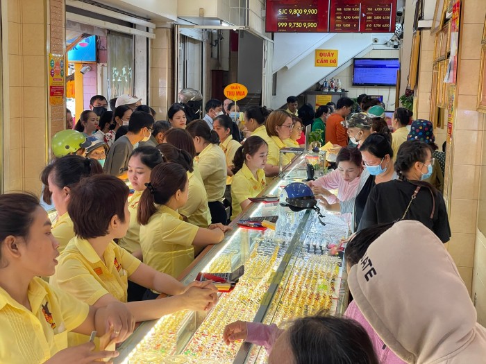 VIDEO: Cẩn trọng khi giao dịch, mua bán vàng